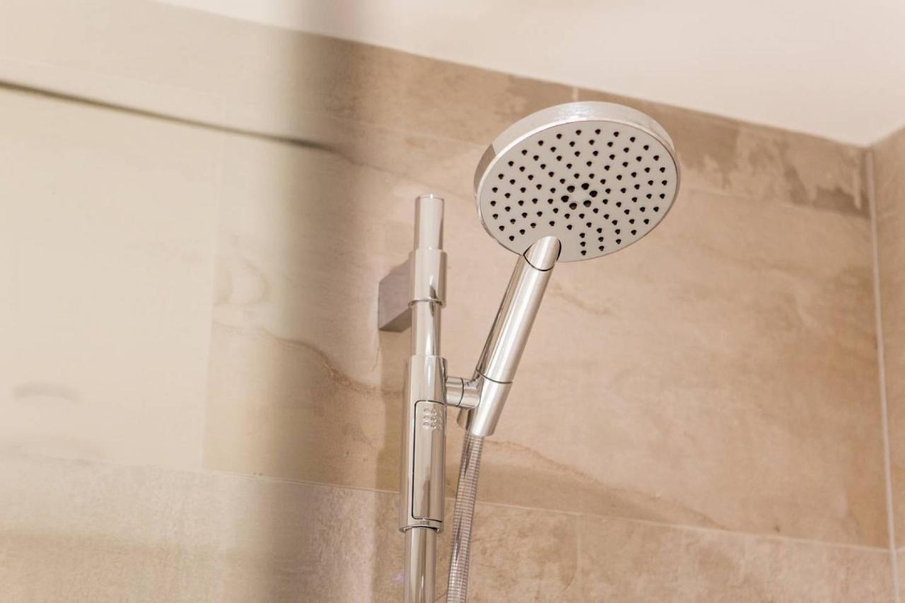 Joivy Exquisite Flat In The City Centre Edinburgh Eksteriør bilde